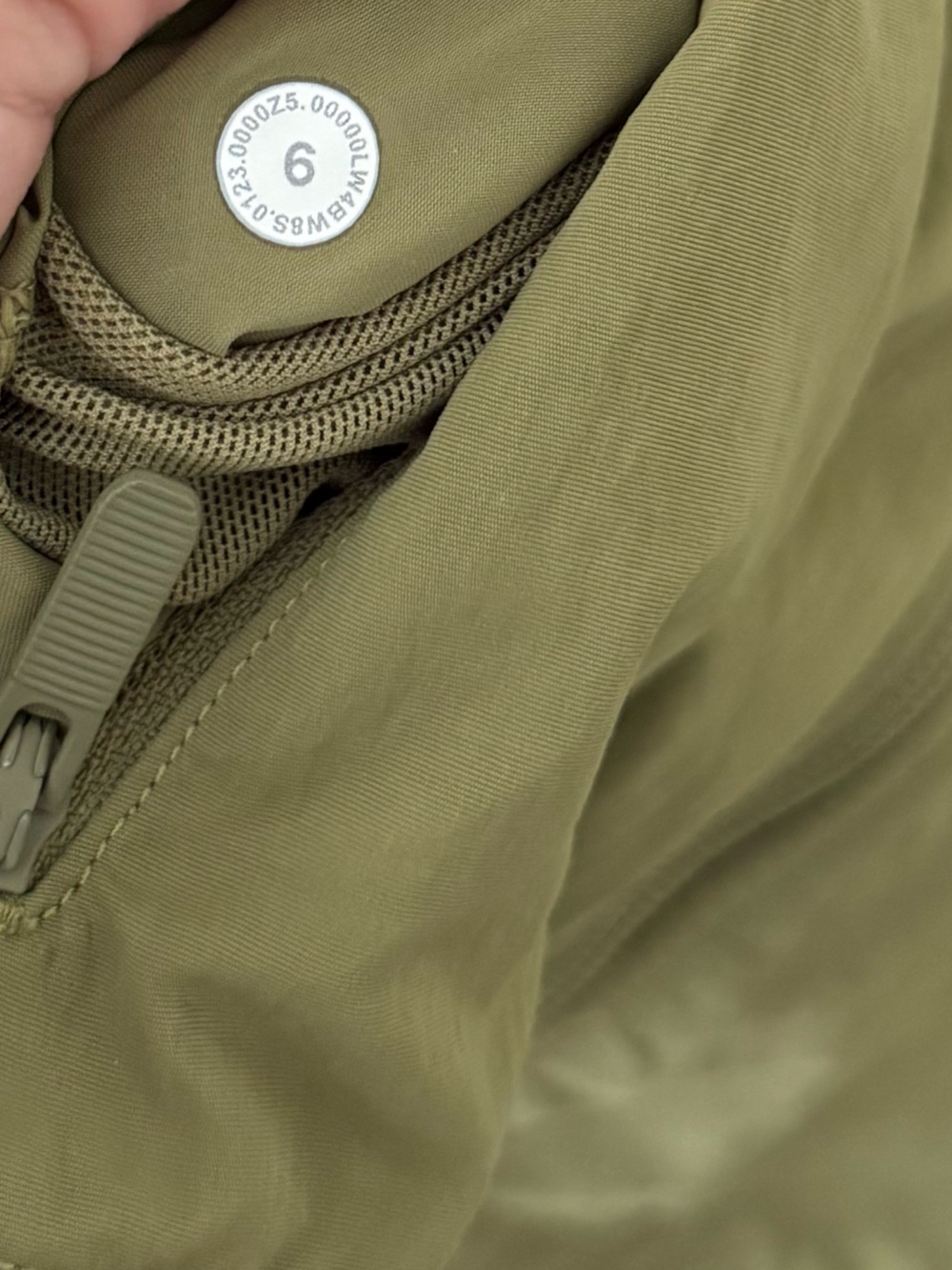Lululemon Always Effortless Jacket in Bronze Green (US 6) - Picture 5 of 5